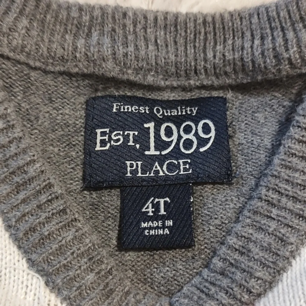 Place Boy's Argyle Sweater Vest Gray Black Red White V-neck 100% Cotton Size 4T